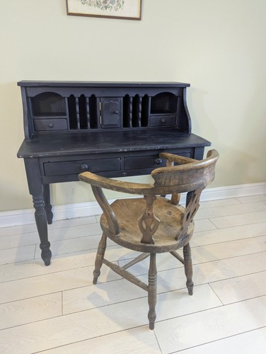 Antique captain chair bow - captain's,
