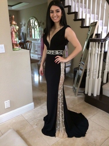 550 nwt black - $550,