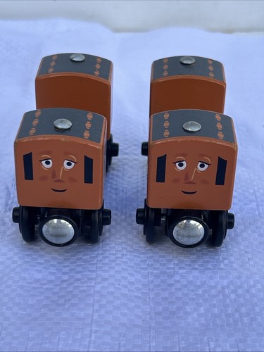 Thomas the tank engine - thomas,
