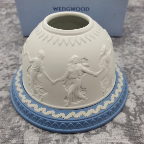 Wedgwood blue jasperware - blue,
