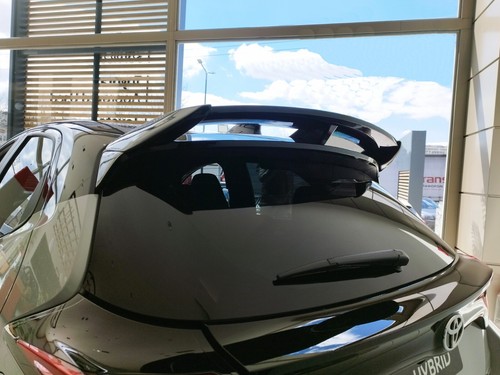 Rear roof spoiler for toyota - roof,