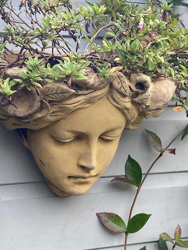 Melody planter art - planter,