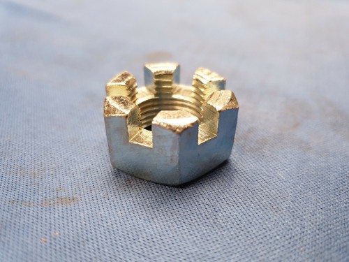 Jaguar daimler rear - rear, nut