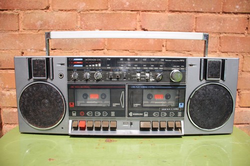 Vintage 80s samsung boombox - vintage,
