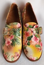 Chie Mihara Floral shoes 37