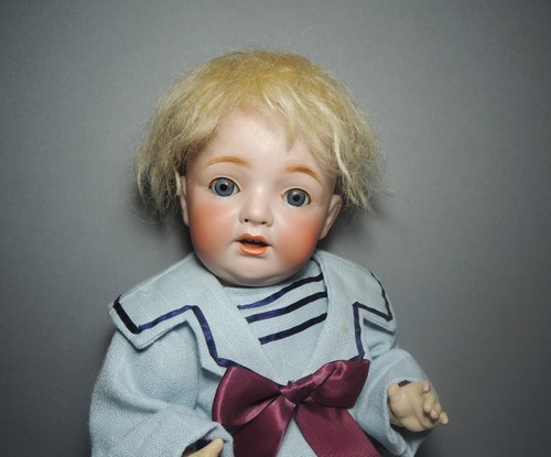 Antique doll c 1296 - c,