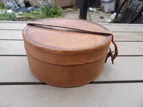 Vintage leather collar - , box