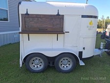 Vintage Horsebox Coffee Trailer | Mobile Catering Bar Food Truck for Sale