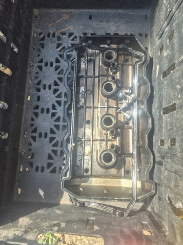 Kawasaki zx10b rocker cover 1 - kawasaki,