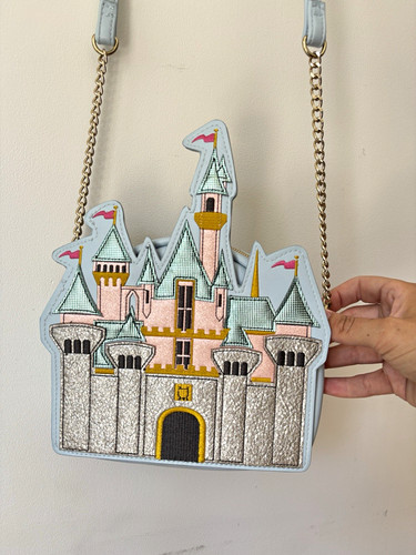 Danielle nicole disney parks - disney,