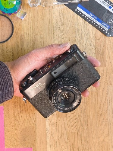 Yashica 35mm rangefinder - yashica,