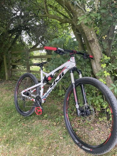 Fuji outland full suspension - outland,