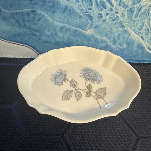 Wedgwood ice rose - rose, dish