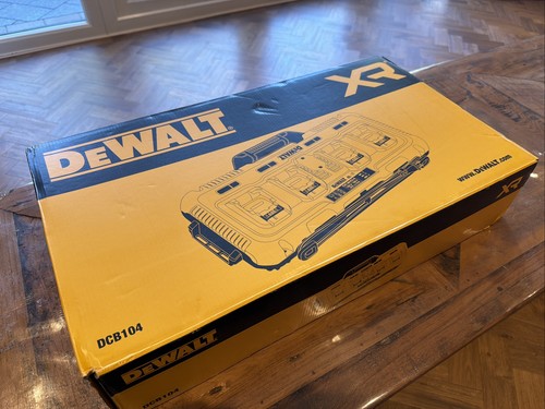 Dewalt dcb104 port - dewalt, 4-port