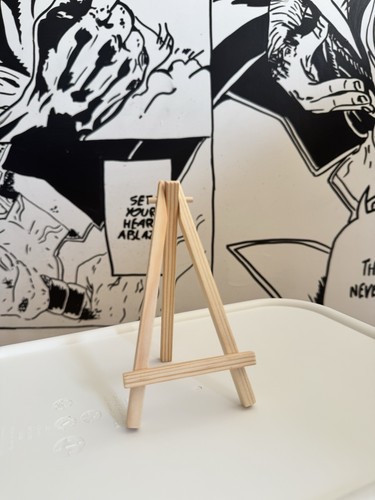 Mini wooden easel - wooden, display