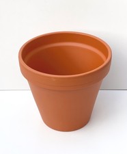 Extra Large Premuim Quality Terracotta Plant Pots  31cm W x 25cm  H (F31)