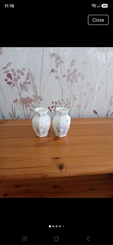 Aynsley fine bone china - of,