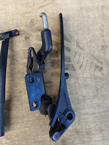 Bmw roof catch - roof, latches
