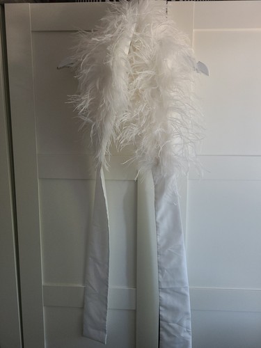 Ostrich feather wrap wedding - feather,