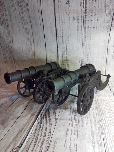 Large heavy cast iron - large, cannon