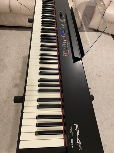 Roland fp4 piano - f,