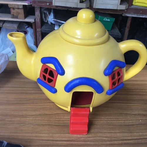 Big yellow tea pot from - yellow,