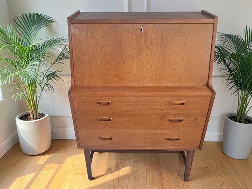 Danish mid century - mid, writing
