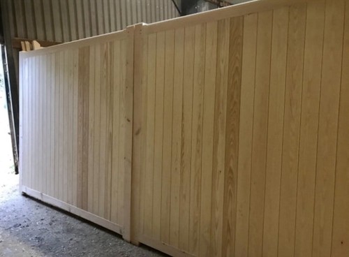 Wooden driveway gates flat top - driveway,