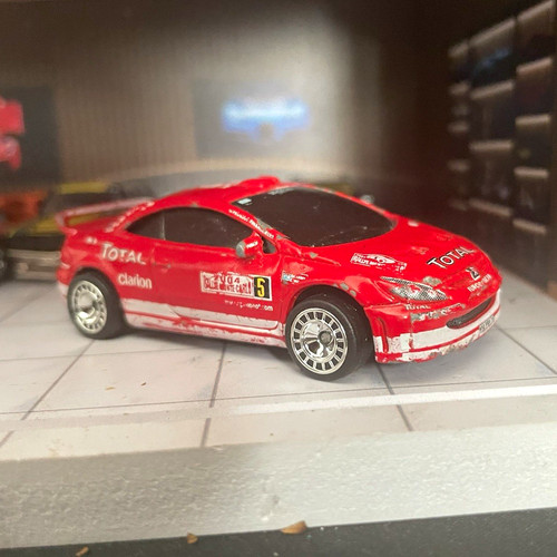 Red white diecast rally - red/white,