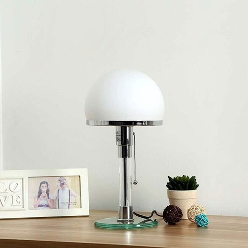 Bauhaus style table - style, desk