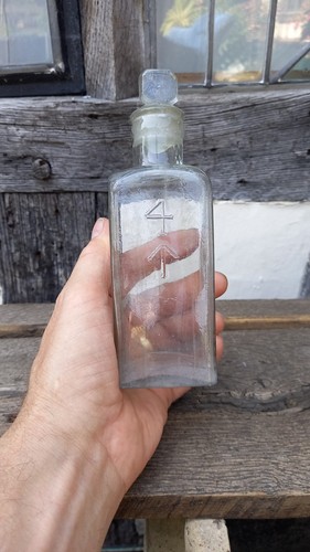 Small size admiralty - size,
