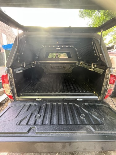 Rear canopy nissan navara - nissan,