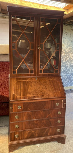 Display cabinet bureau - display,