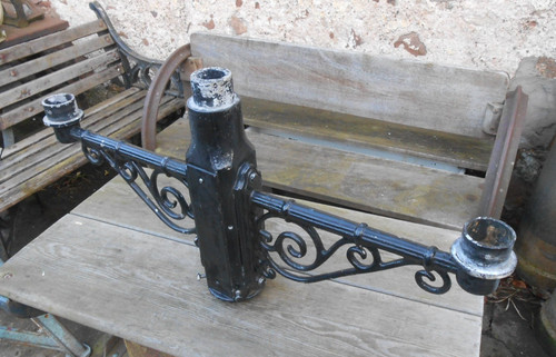 Large reclaimed lamp post - large,