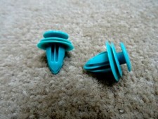 SMART Plastic Door Trim Clip