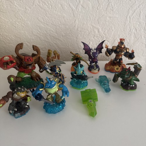 Mixed skylanders figures - skylanders,