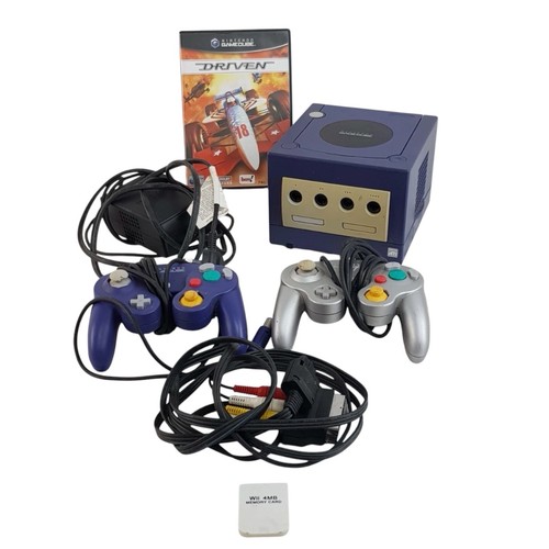 Nintendo gamecube console - nintendo,