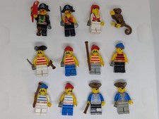 Lego Minifigures - Pirates. Large number of pirates with accessories.