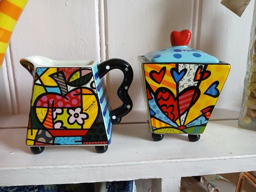 Milk jug sugar bowl - milk,