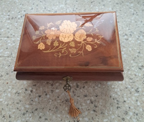 Beautiful italian inlaid - beautiful,