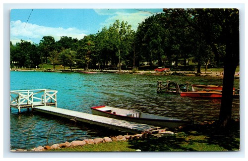 Postcard shriner lake boats - shriner,