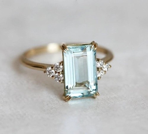 Art deco style emerald cut - deco,