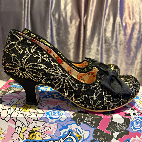 Irregular choice size - irregular, 6
