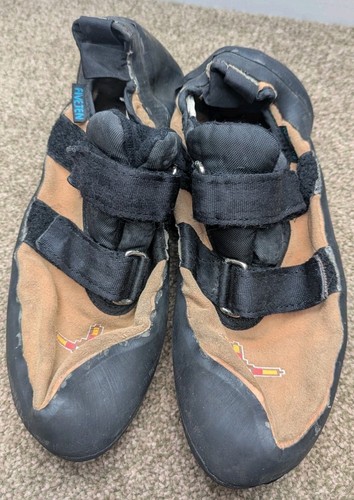 Five ten men climbing shoes - five,