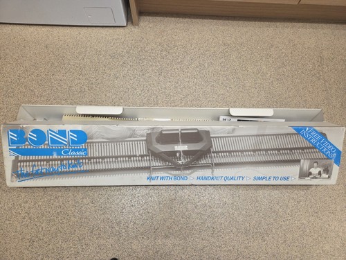 Bond chunky knitting machine