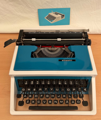Vintage olivetti dora portable - vintage,