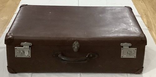 Vintage brown globetrotter - vintage,