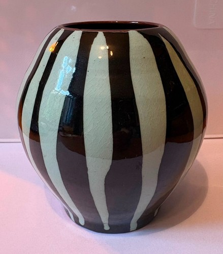Vintage ceramic vase - ,, milton