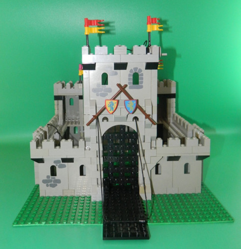 Vintage lego 6080 kings castle - lego,