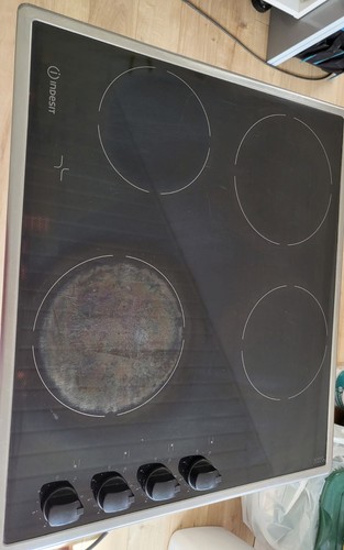 Indesit ceramic cooking - cooking, hob